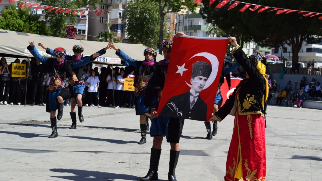 19 MAYIS ATATÜRK'Ü ANMA GENCLİK VE SPOR BAYRAMI COŞKUYLA KUTLANDI